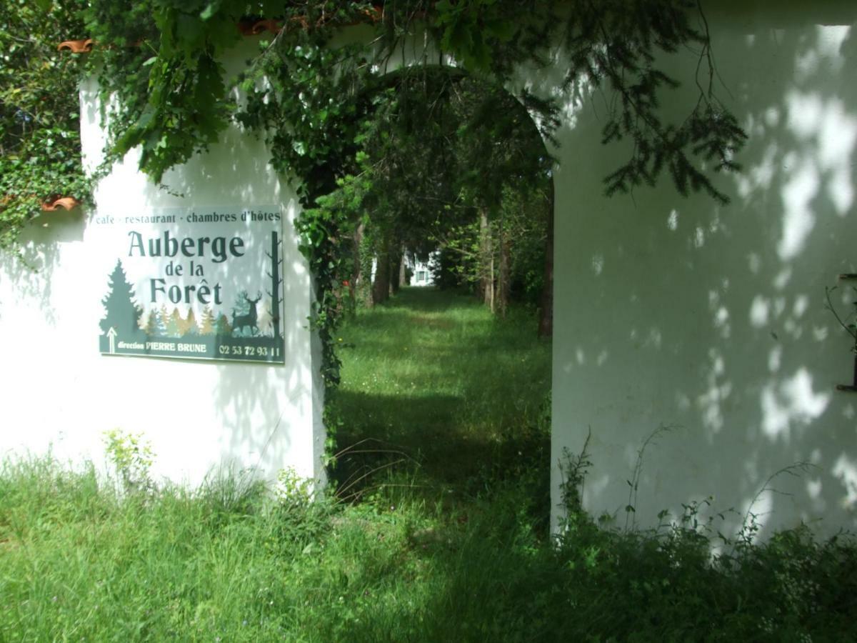 L'Auberge De La Foret Mervent Exteriér fotografie